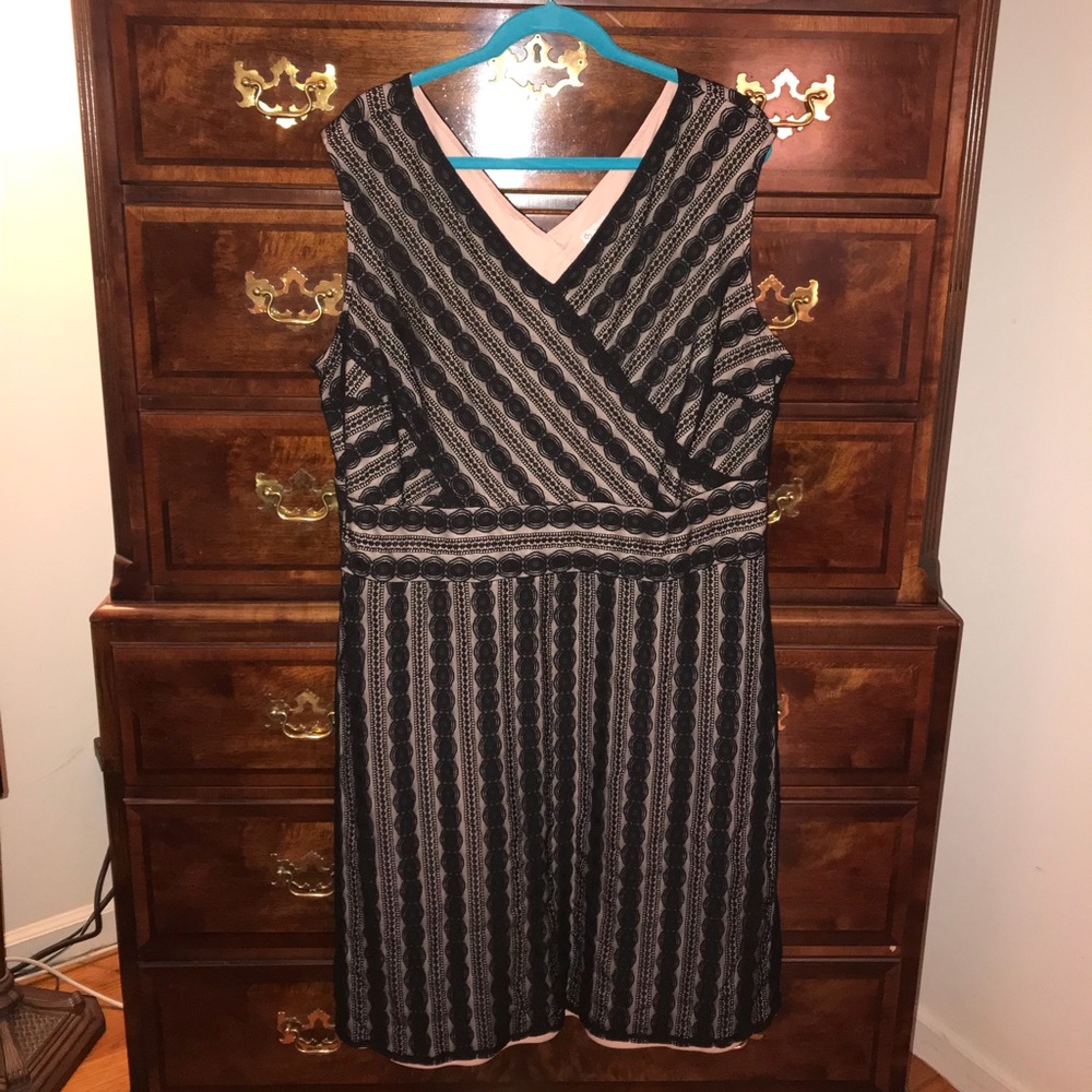 Dress Barn nude&black lace cocktail dress